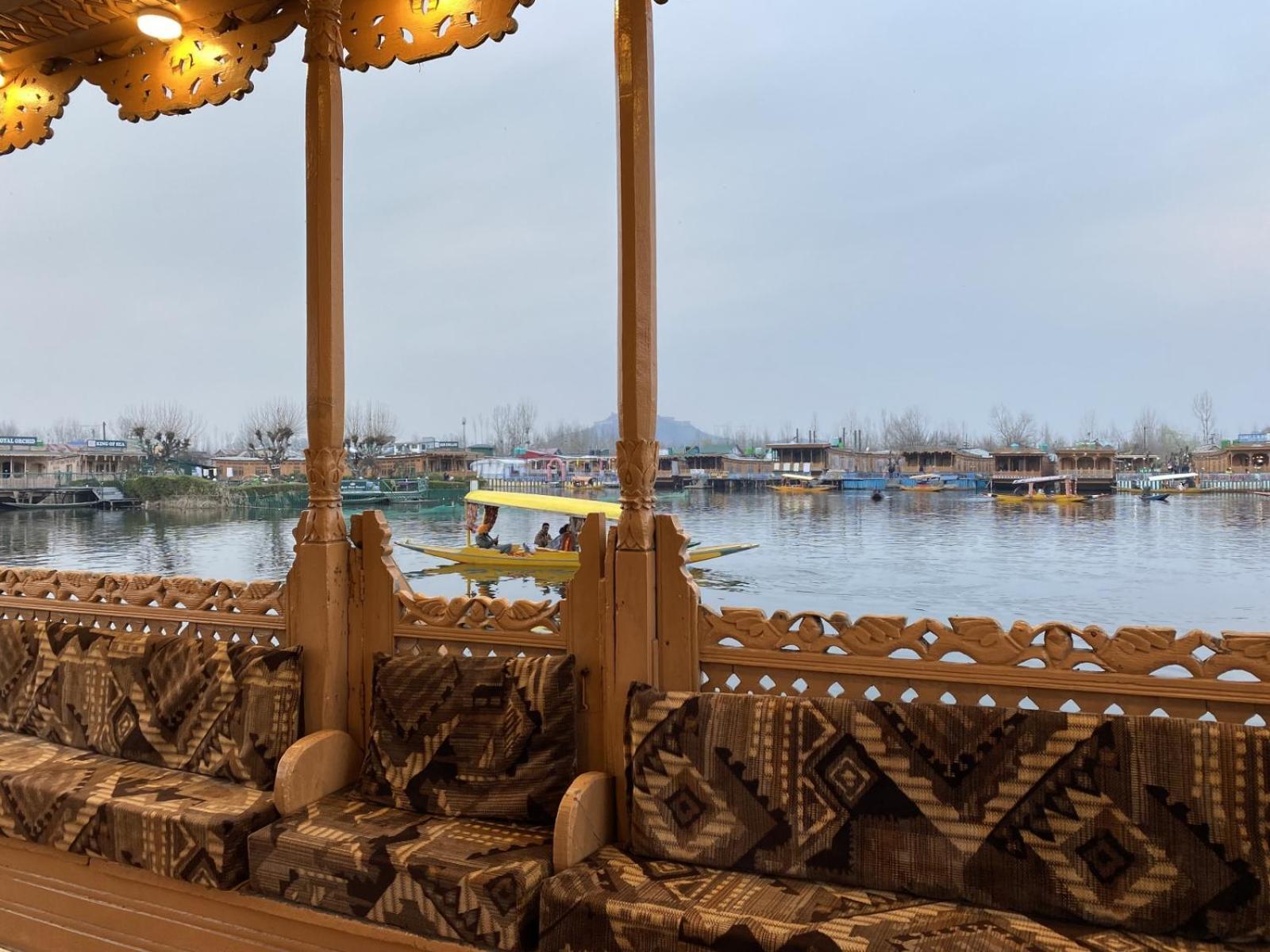The Heritage Group Of Houseboats Сринагар Экстерьер фото