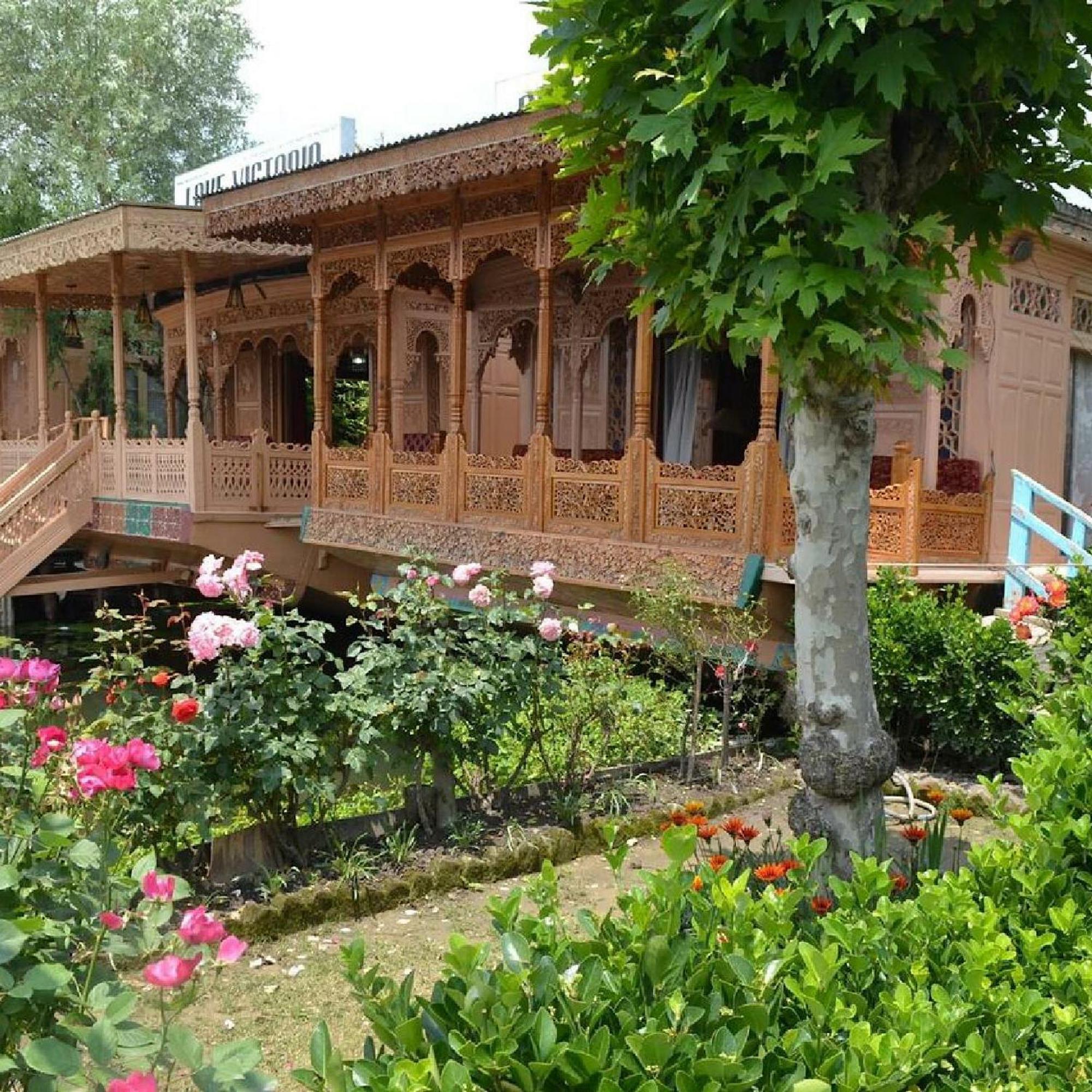 The Heritage Group Of Houseboats Сринагар Экстерьер фото